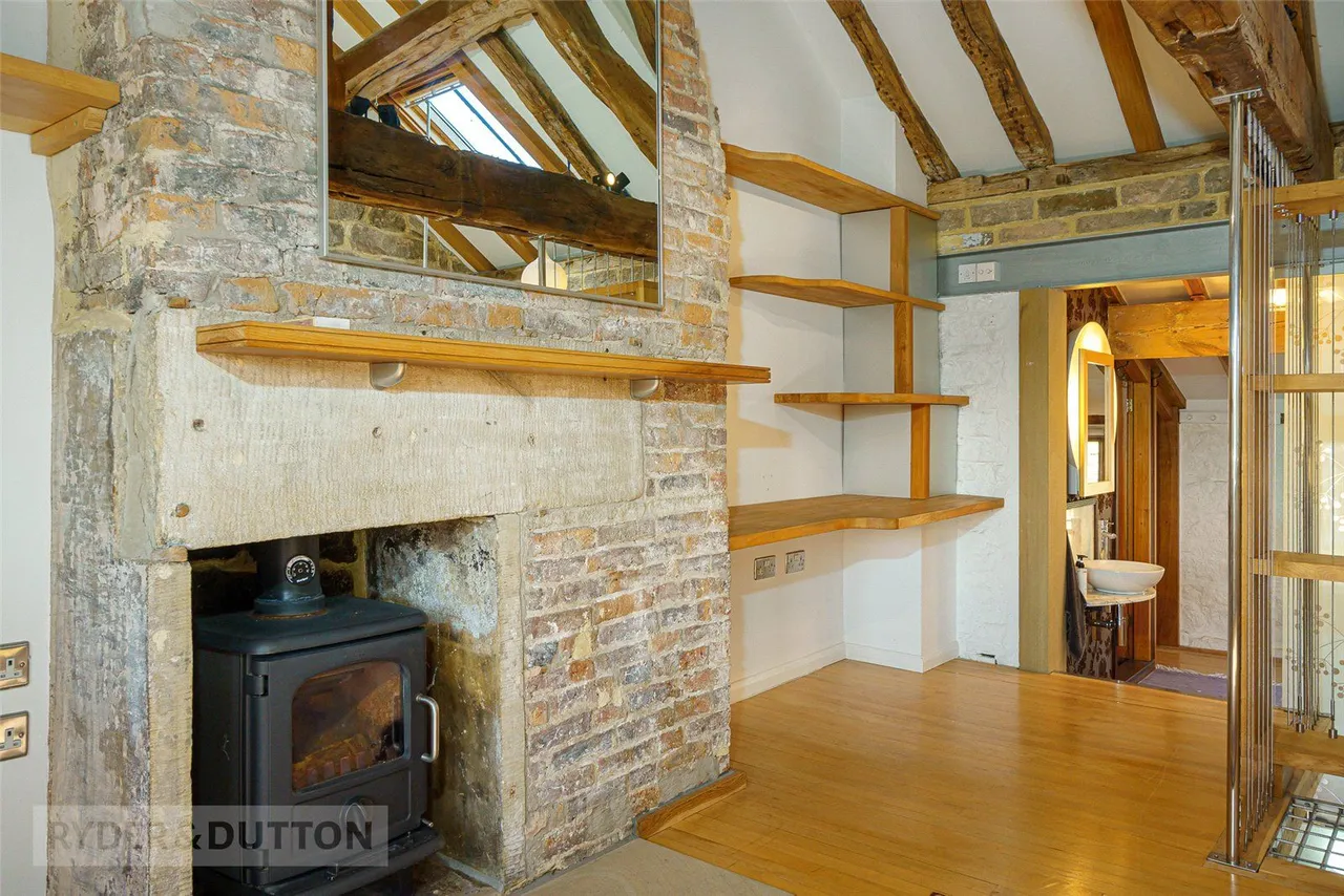 Upper Hagg, Thongsbridge, HD9, photo 19