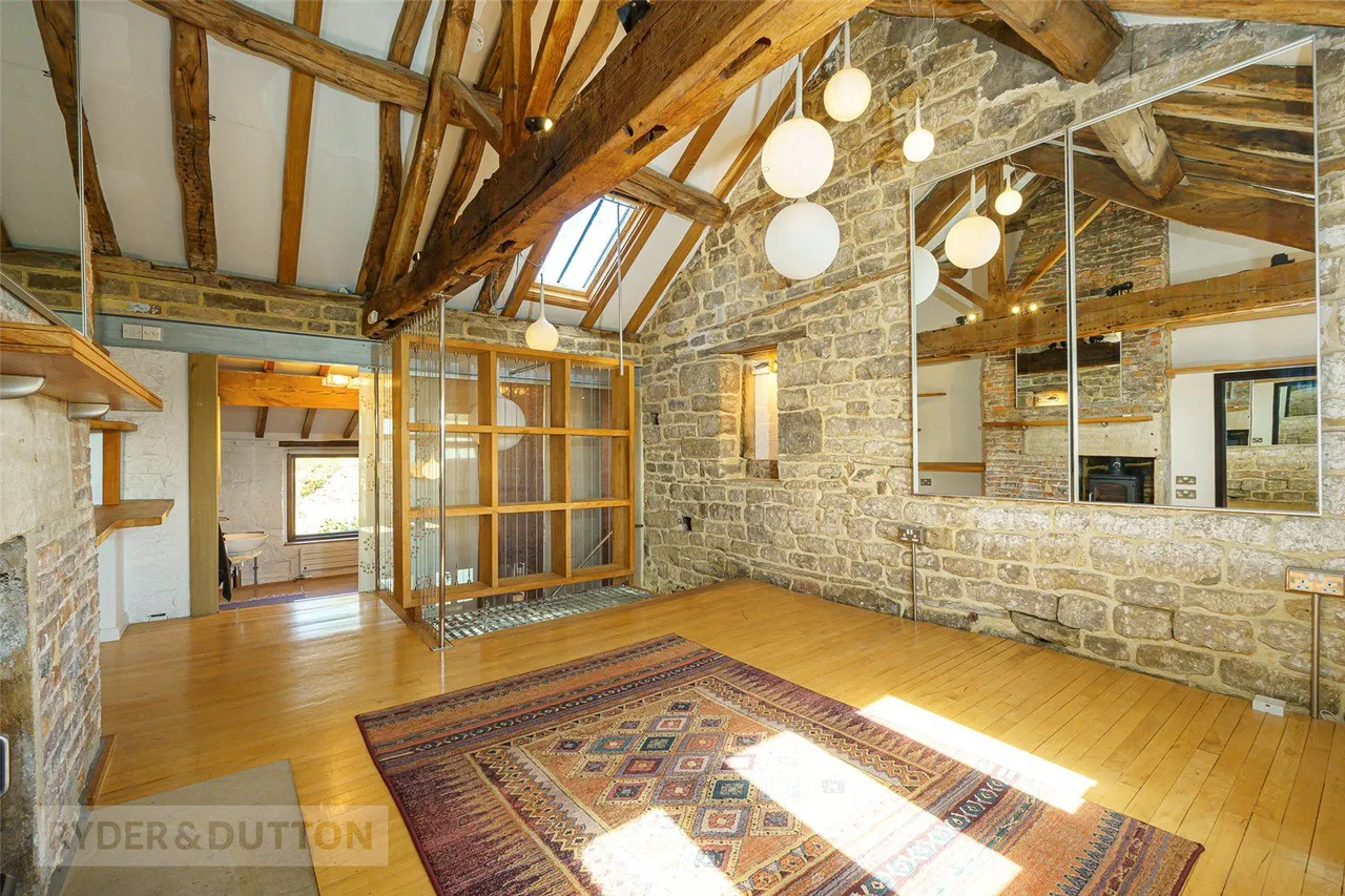 Upper Hagg, Thongsbridge, HD9, photo 5