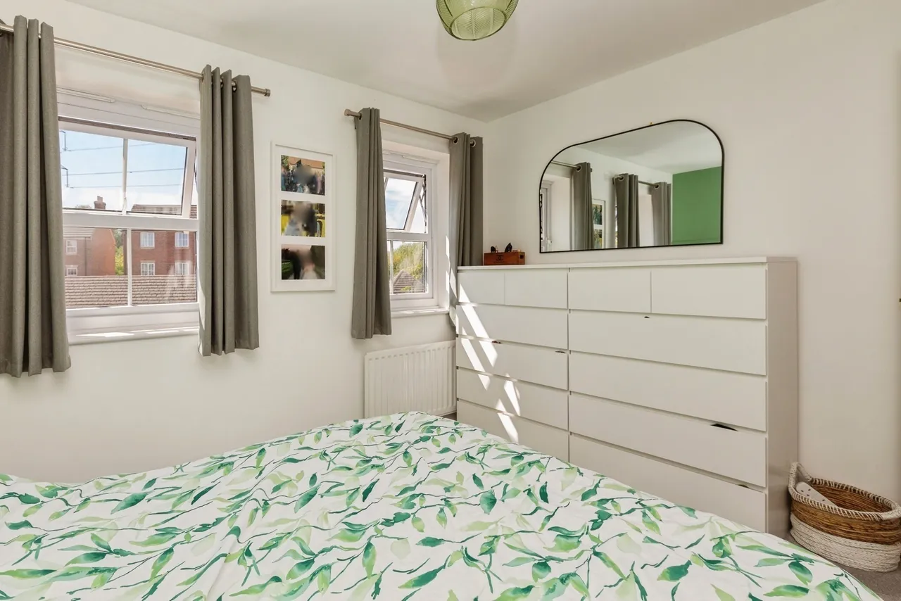 Keen Close, Aylesbury, Buckinghamshire, HP19, photo 10