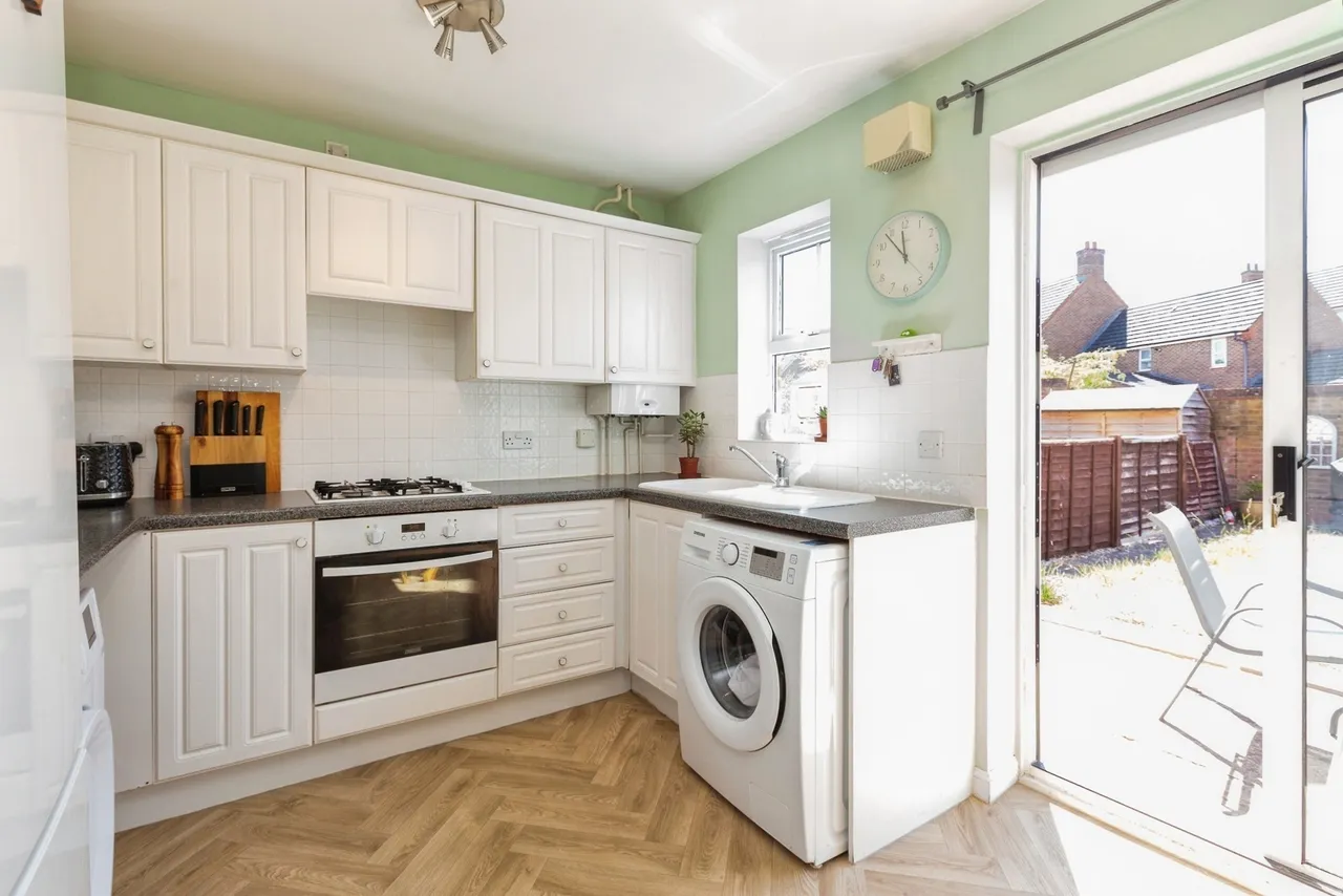 Keen Close, Aylesbury, Buckinghamshire, HP19, photo 6