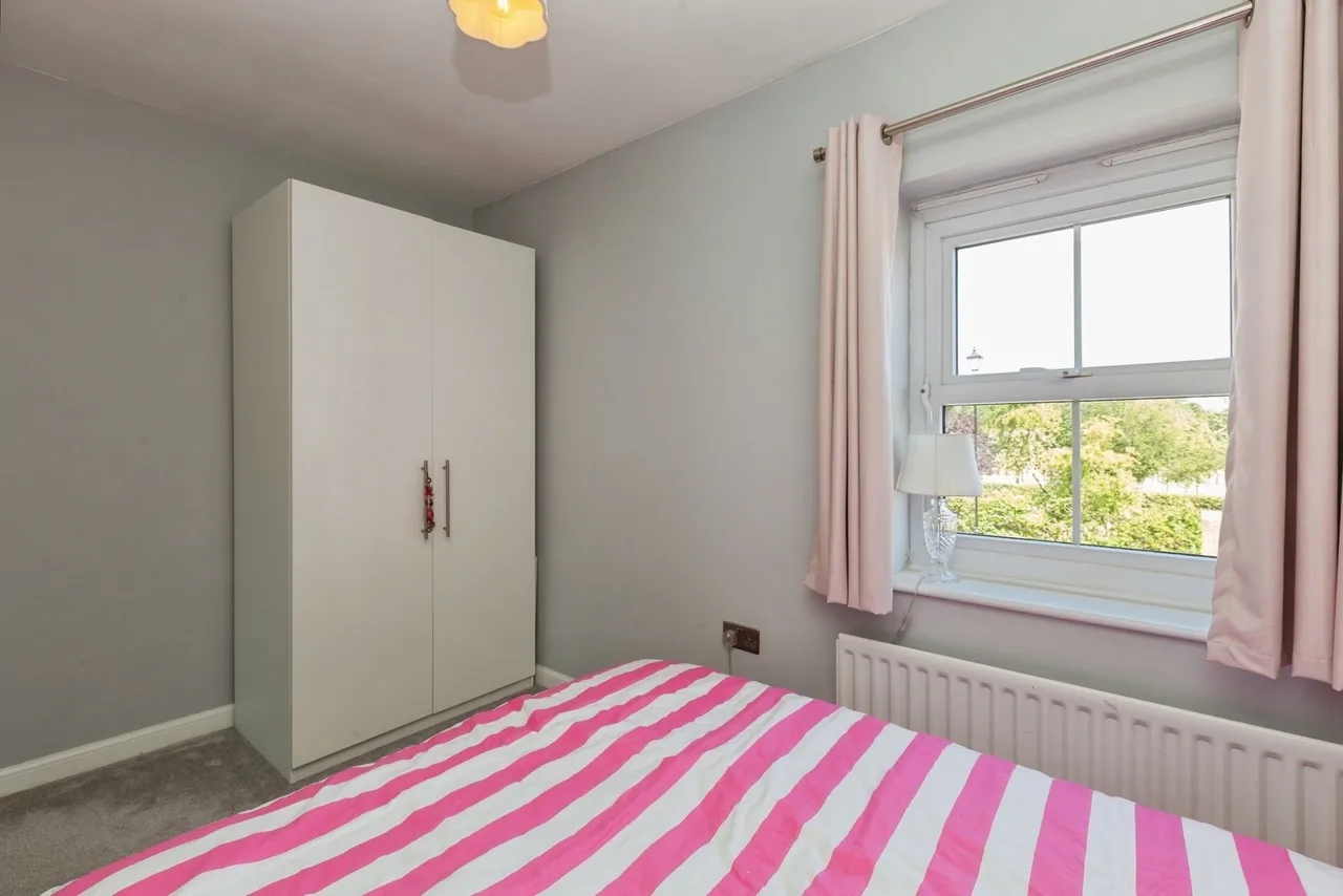Keen Close, Aylesbury, Buckinghamshire, HP19, photo 14