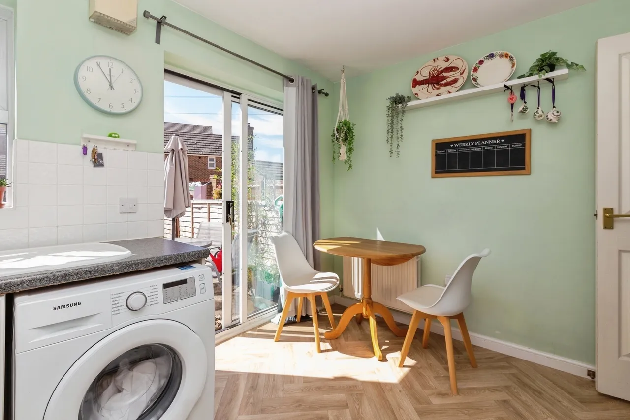 Keen Close, Aylesbury, Buckinghamshire, HP19, photo 7
