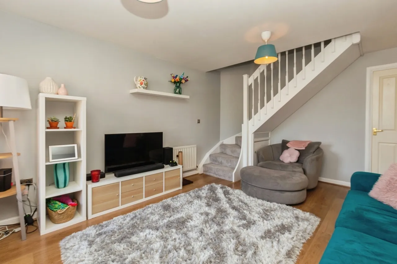 Keen Close, Aylesbury, Buckinghamshire, HP19, photo 9