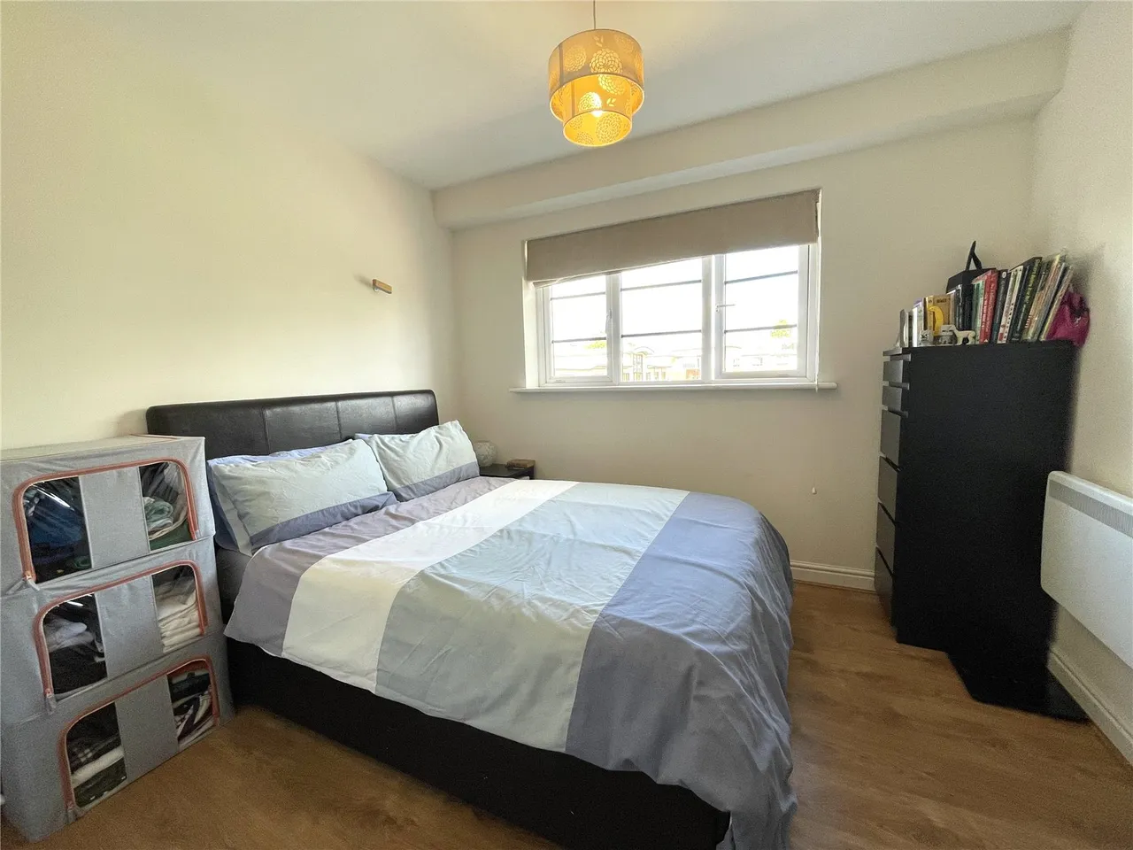 Wallis Square, Farnborough, Hampshire, GU14 7GU, photo 4