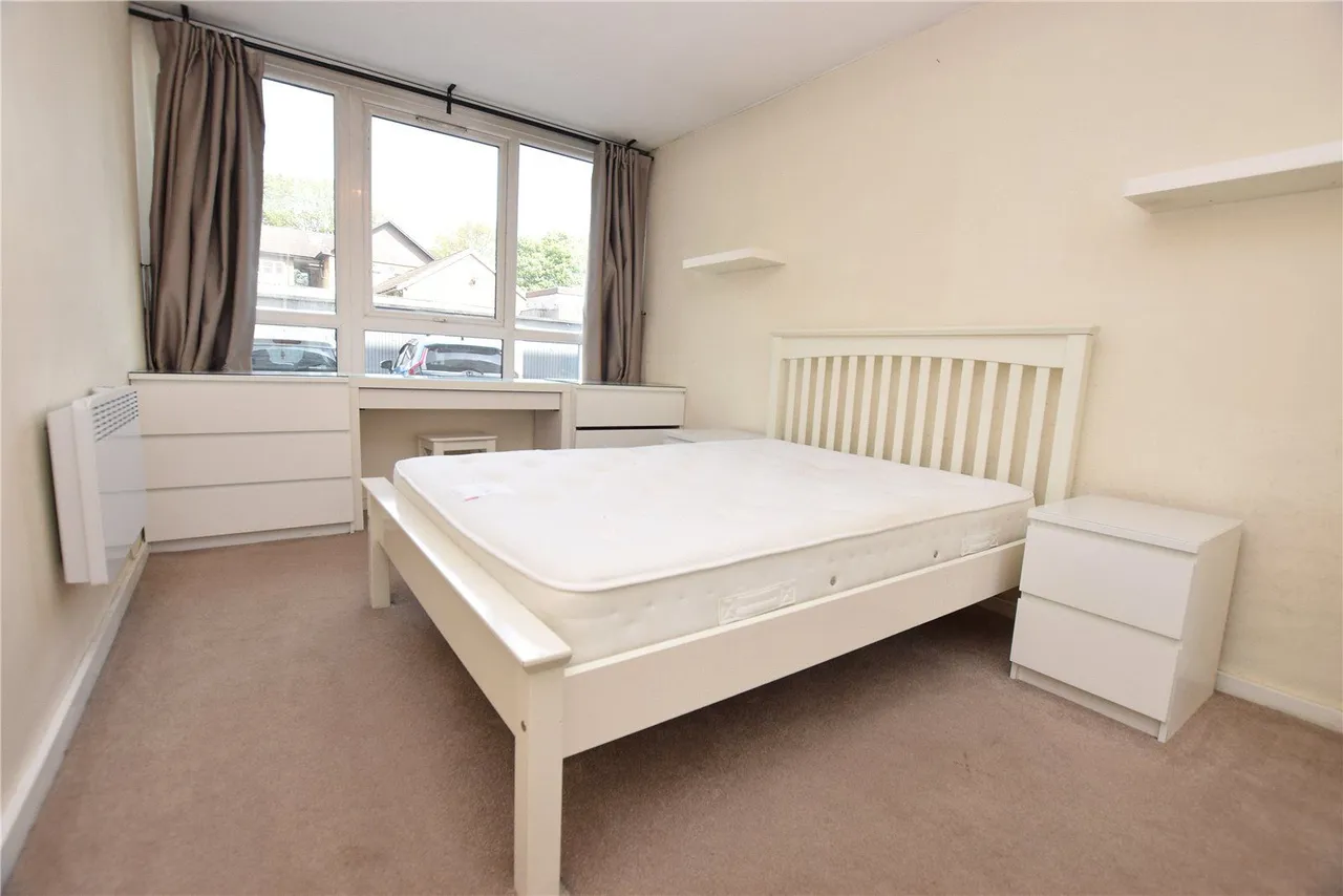 Ingledew Court, Leeds, LS17, photo 5