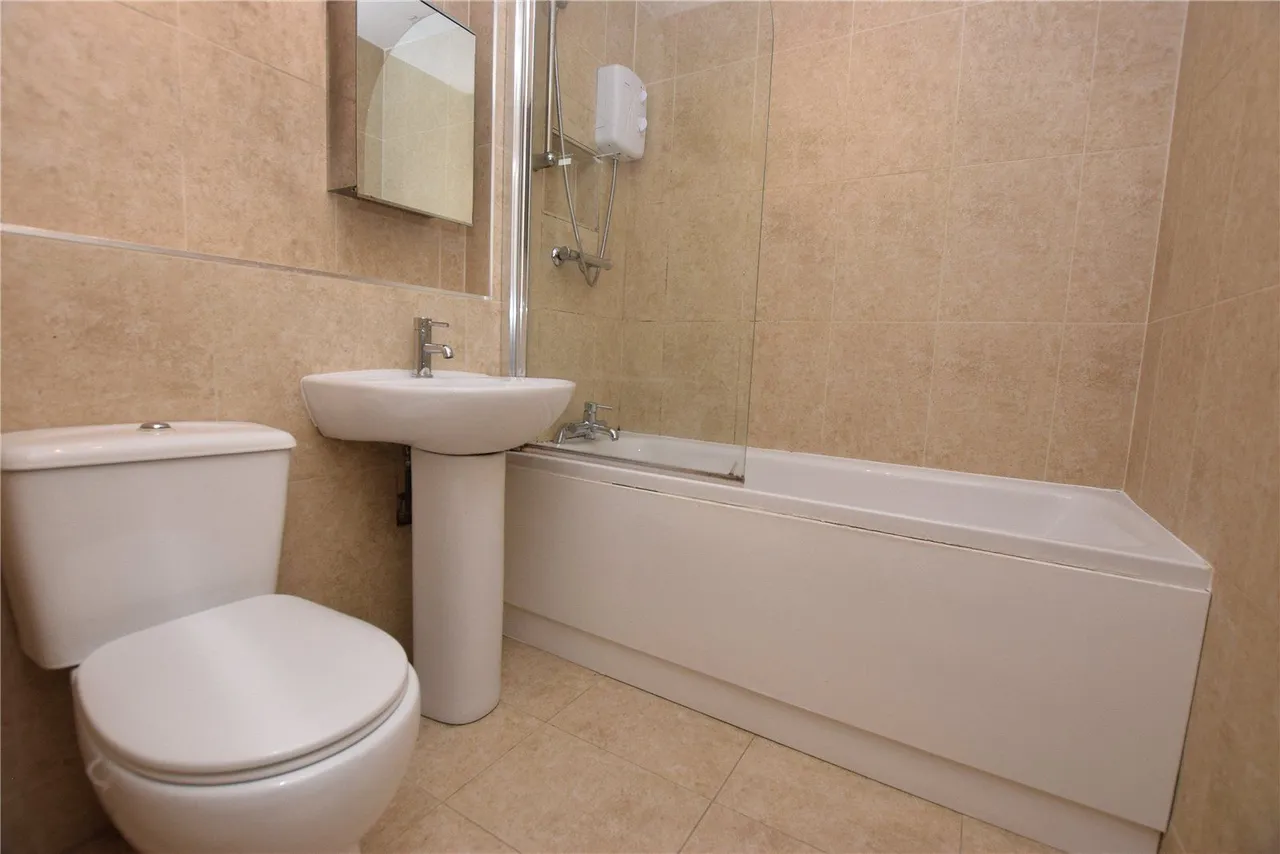 Ingledew Court, Leeds, LS17, photo 6