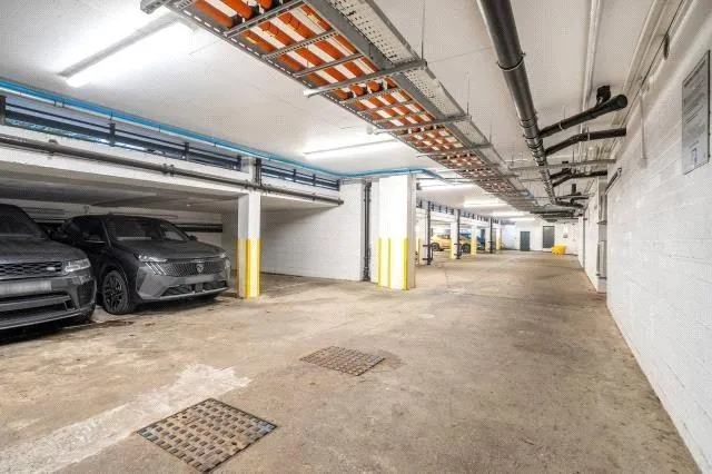 High Road, N20, photo 17