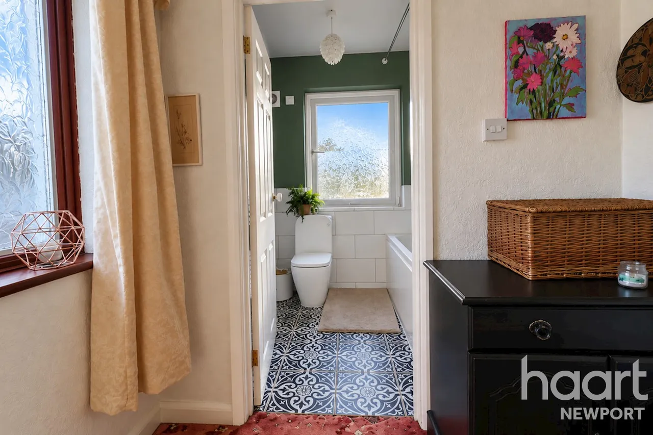 Tanybryn, Newport, NP11, photo 14
