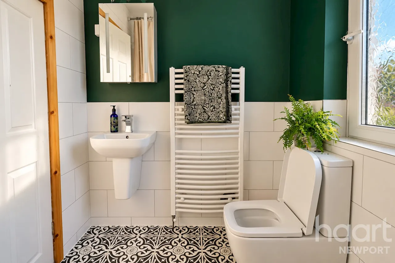Tanybryn, Newport, NP11, photo 15