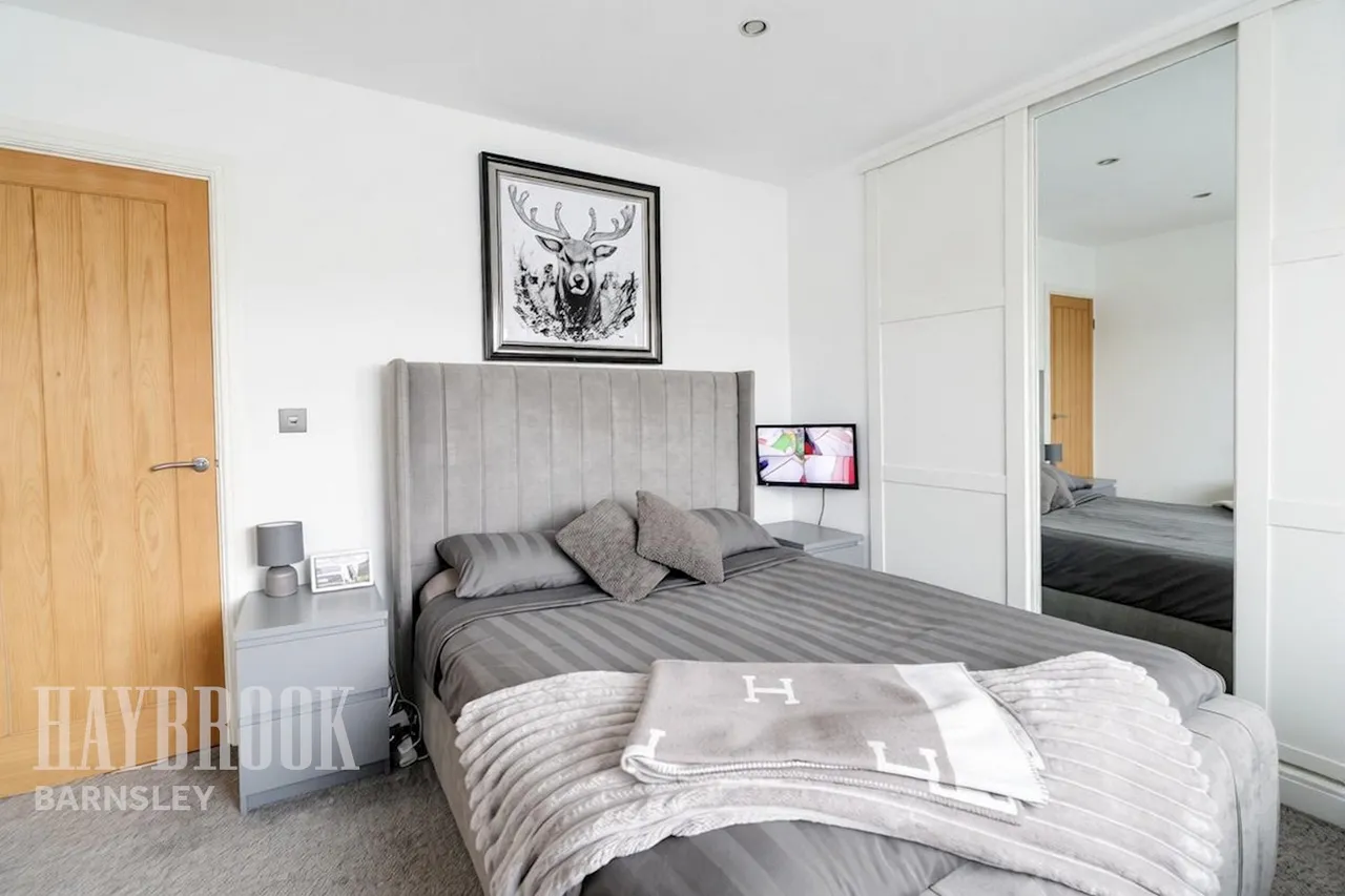 South Road, Dodworth, photo 9
