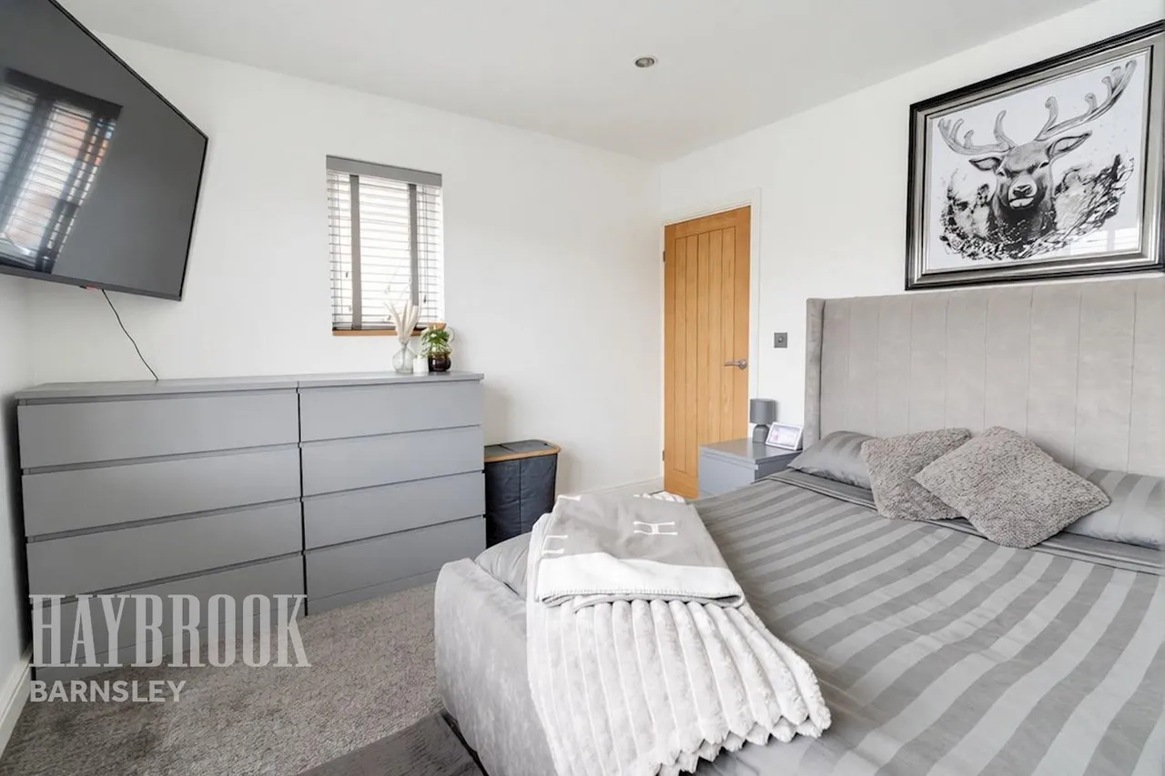 South Road, Dodworth, photo 10