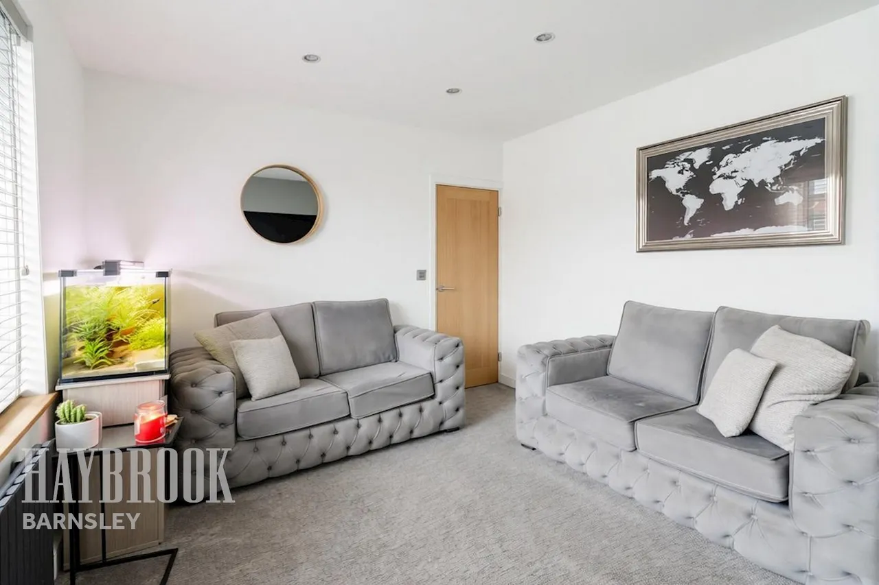 South Road, Dodworth, photo 5