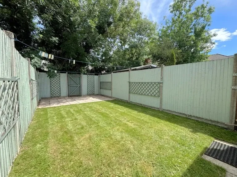 Chagny Close, Letchworth Garden City, SG6, photo 16