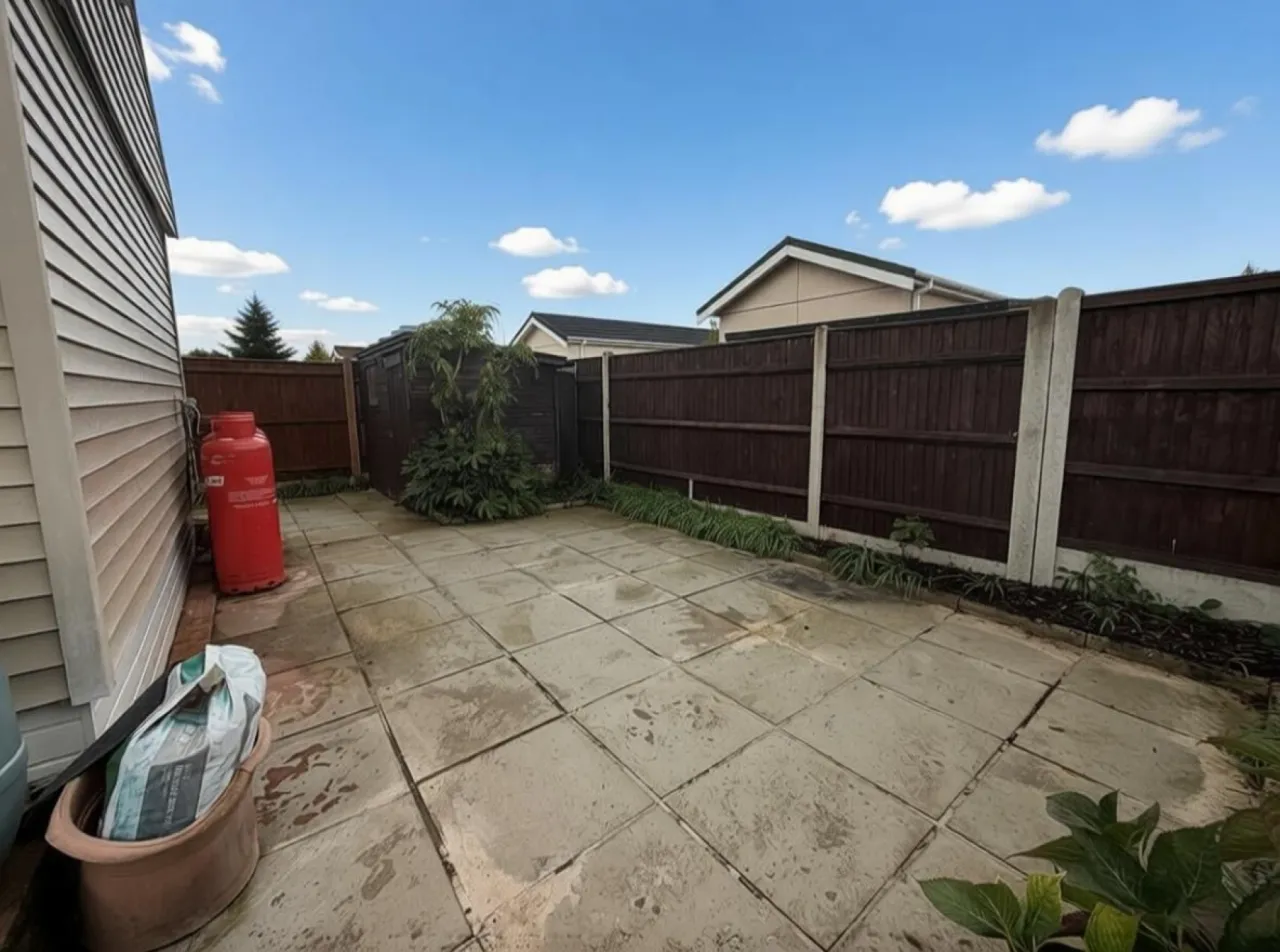 2 bed property for sale, Blue Sky Close, Bradwell