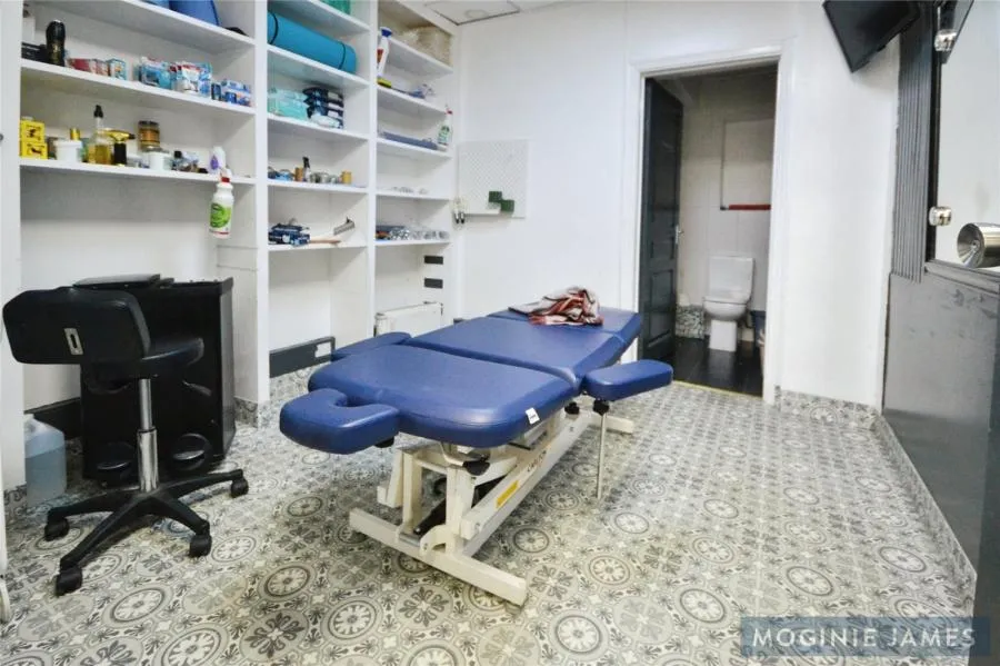 Mackintosh Place, Cardiff, CF24, photo 9