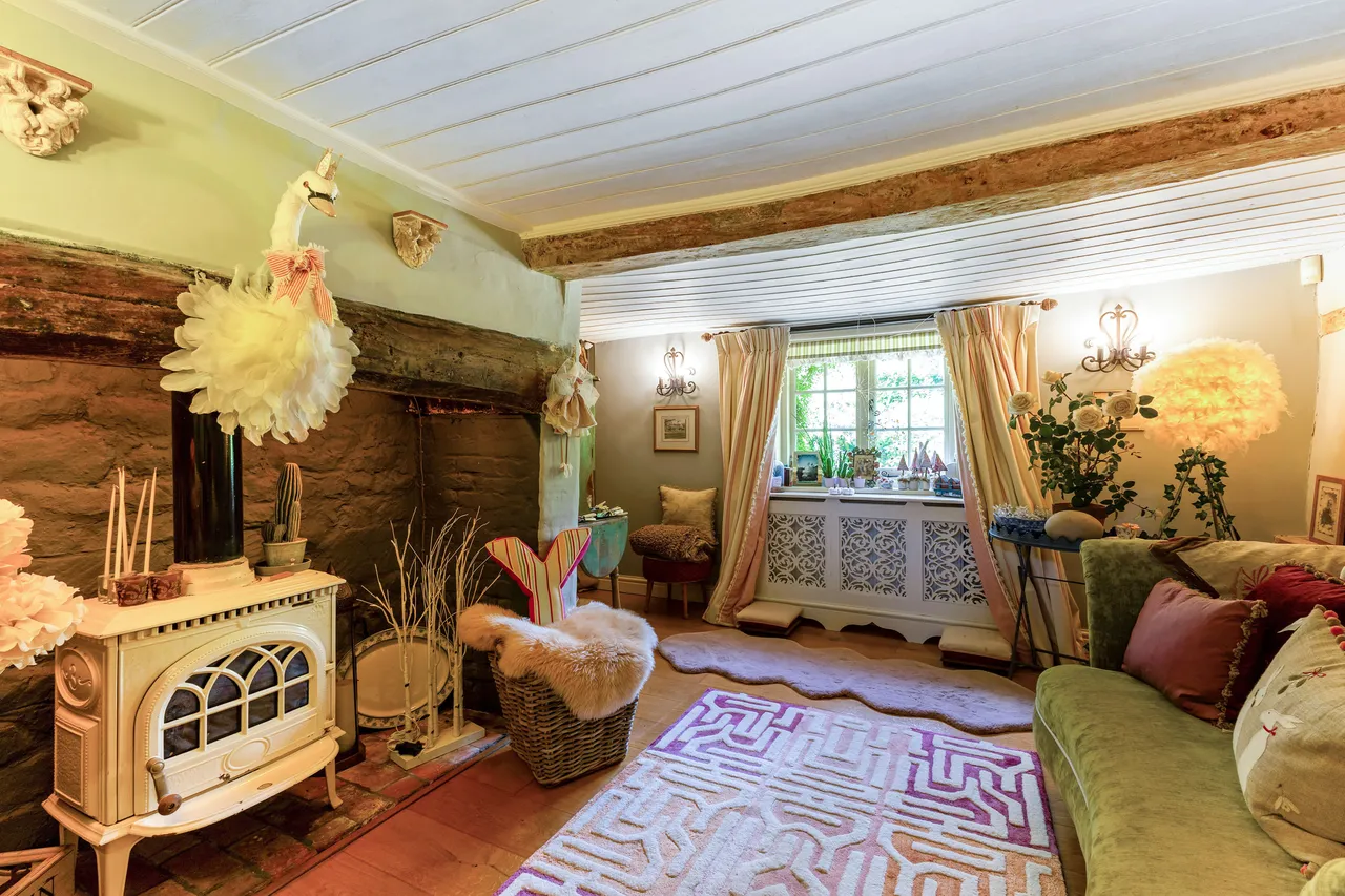 Milkhouse Water, Pewsey, SN9, photo 7