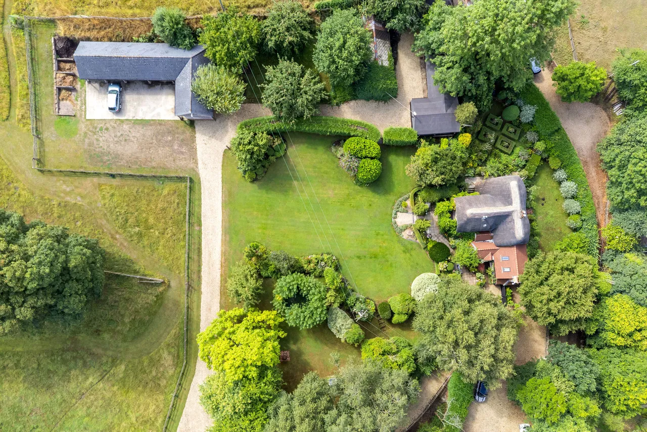 Milkhouse Water, Pewsey, SN9, photo 8