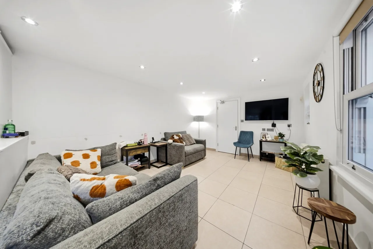 Achilles Road, London, NW6, photo 11