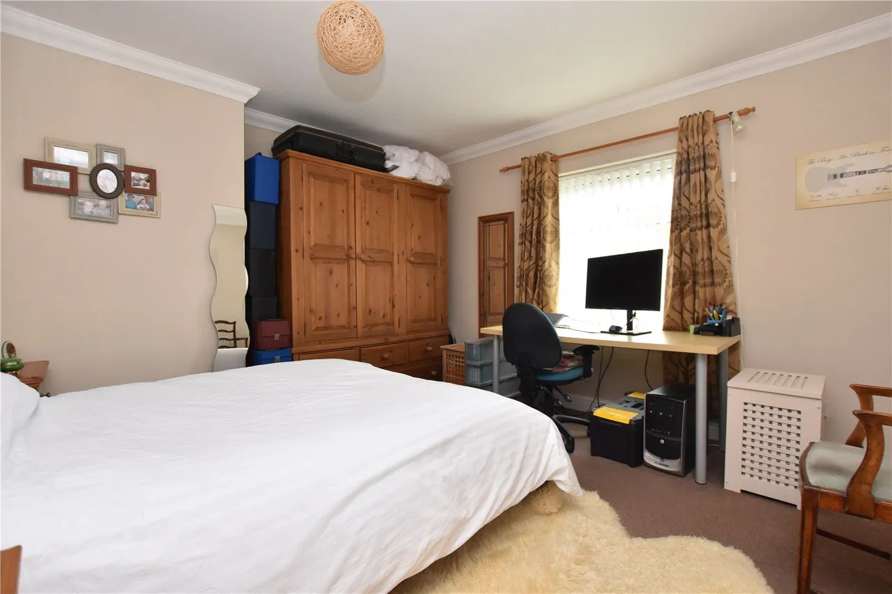 Garden House Lane, Tingley, WF3, photo 11