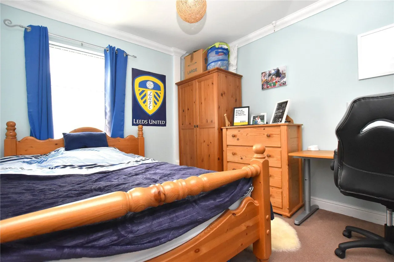 Garden House Lane, Tingley, WF3, photo 13