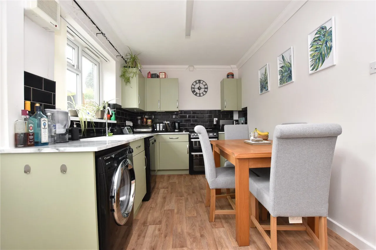 Garden House Lane, Tingley, WF3, photo 4