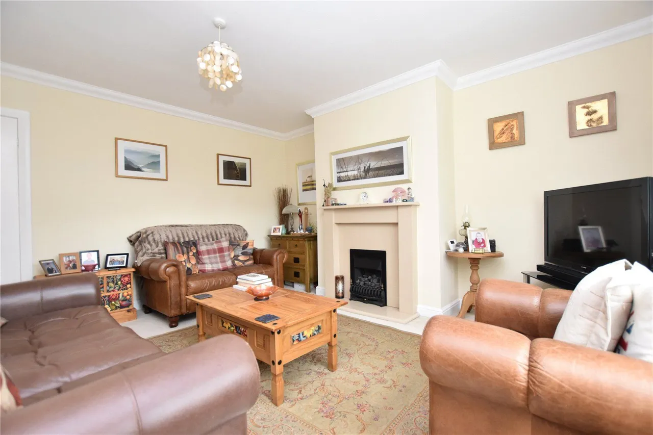 Garden House Lane, Tingley, WF3, photo 2