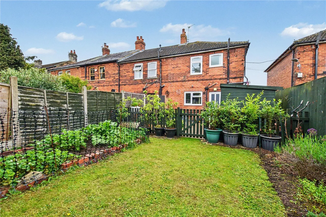 Garden House Lane, Tingley, WF3, photo 6