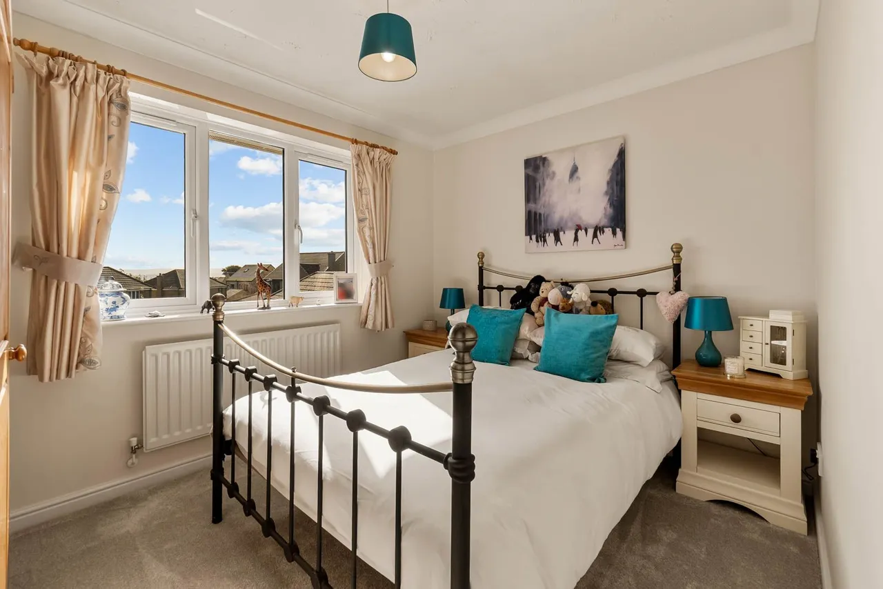 Bradshaw View, Queensbury, BD13, photo 16
