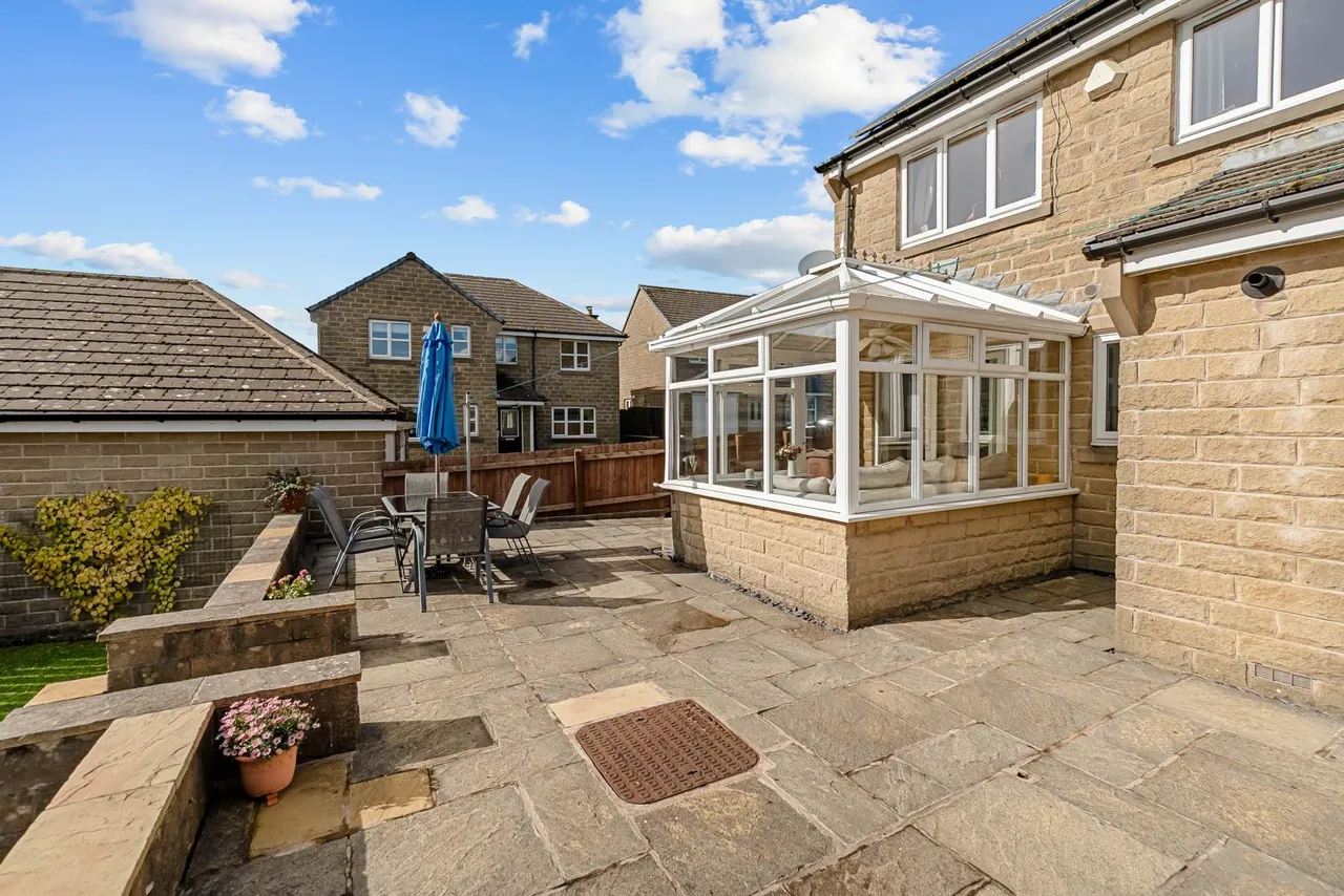 Bradshaw View, Queensbury, BD13, photo 24