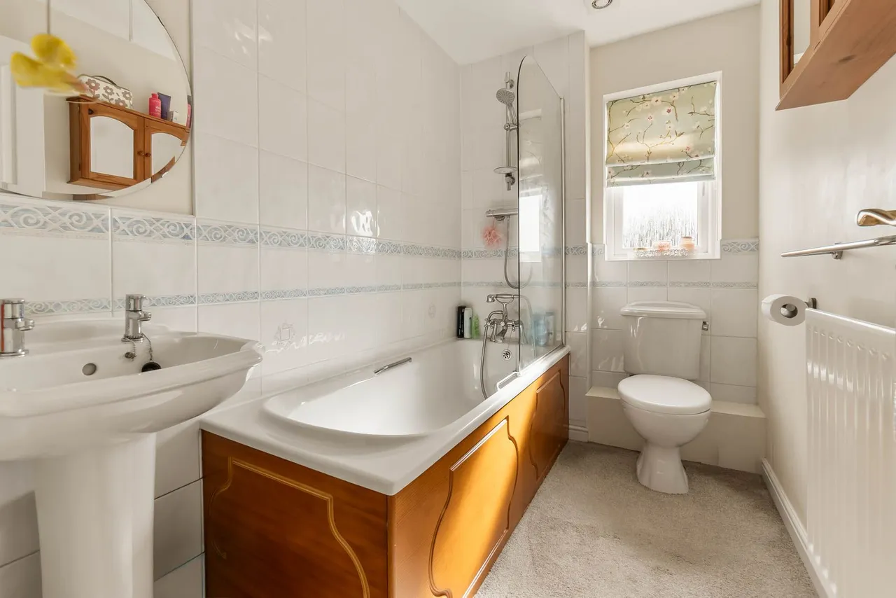 Bradshaw View, Queensbury, BD13, photo 19