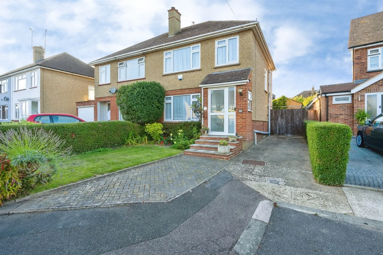 3 bed house for sale, Burcott Close, Bierton, HP22