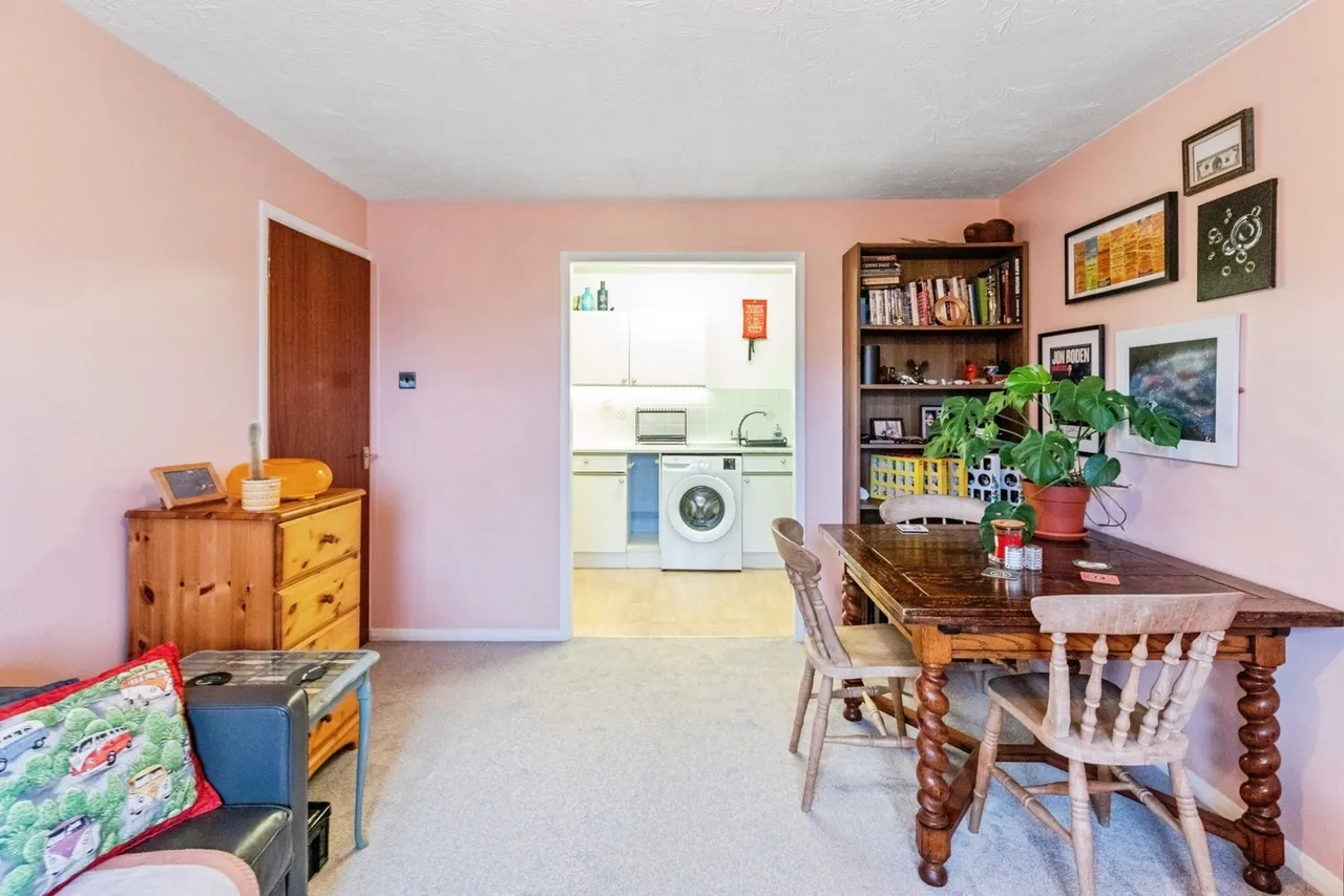 Bordeaux Close, Northampton, NN5, photo 5