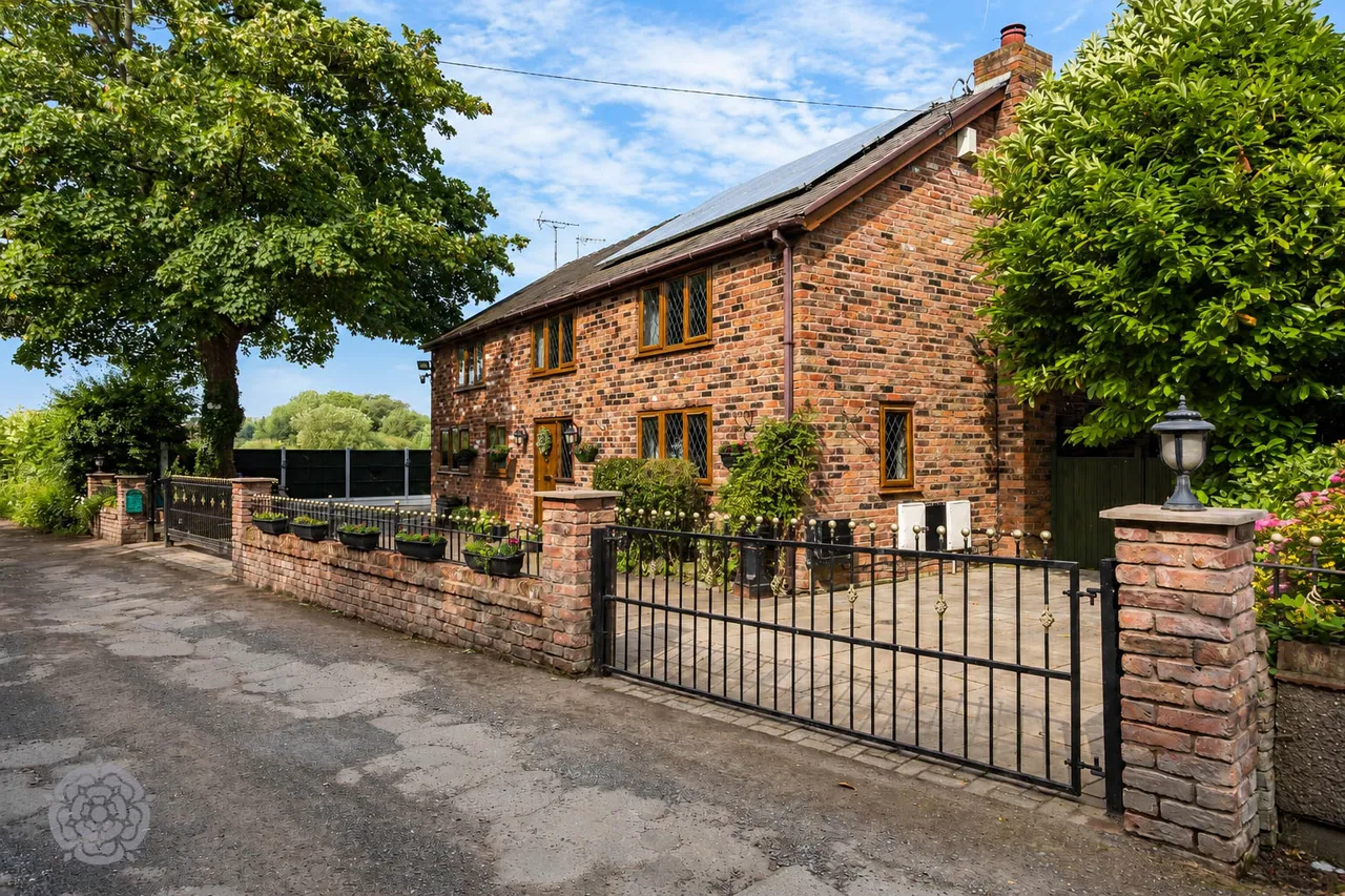 Grove Cottage, Vicars Hall Lane, Boothstown, Worsley, Manchester, M28 1HY, photo 8