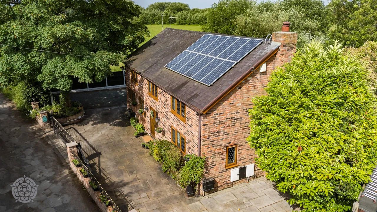 Grove Cottage, Vicars Hall Lane, Boothstown, Worsley, Manchester, M28 1HY, photo 39
