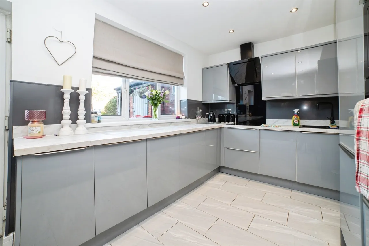 Festus Street, Kirkby-In-Ashfield, NG17, photo 3