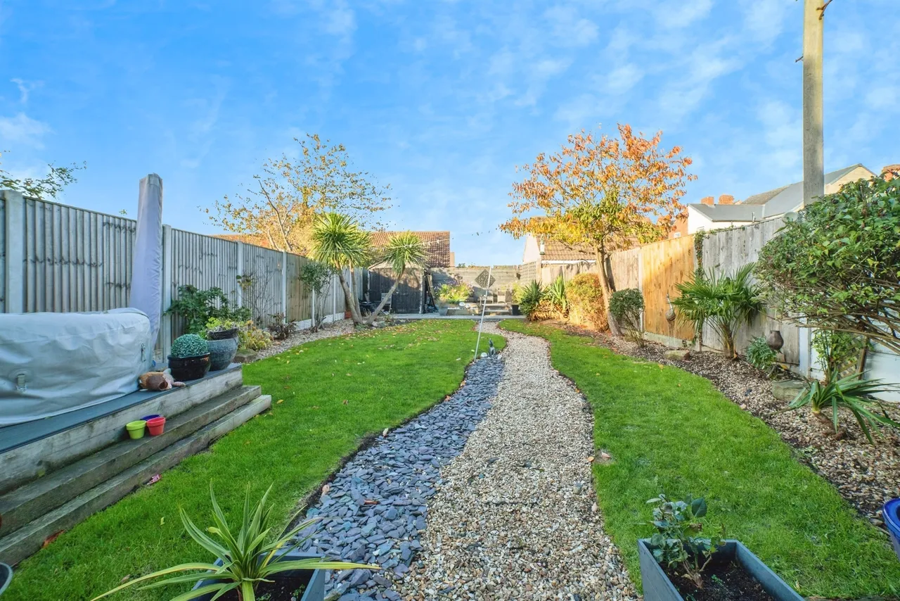 Festus Street, Kirkby-In-Ashfield, NG17, photo 17