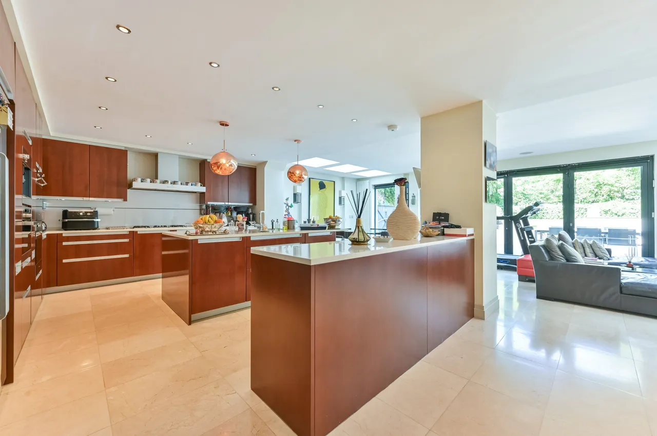 168 Haverstock Hill, London, photo 9