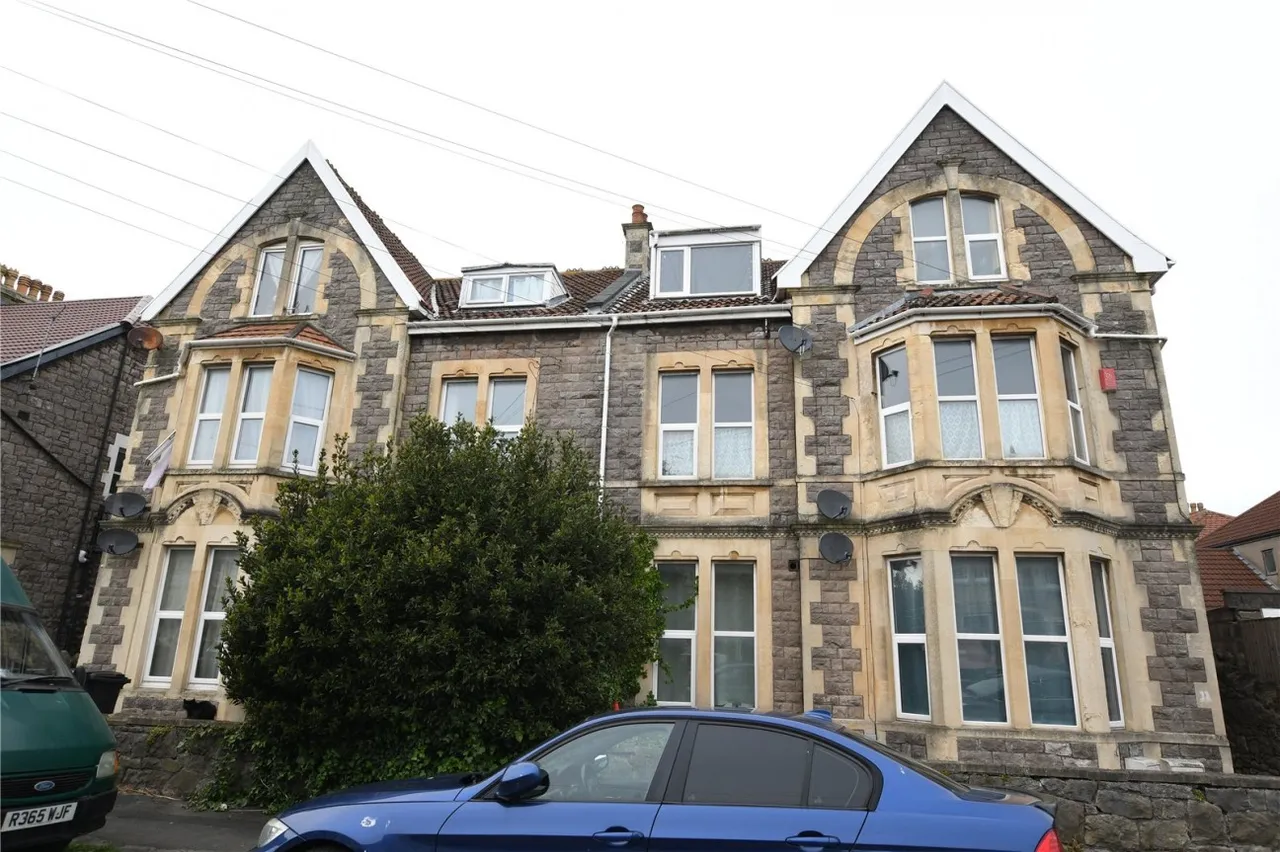 2 bed flat to rent, South Road, Weston-Super-Mare, BS23