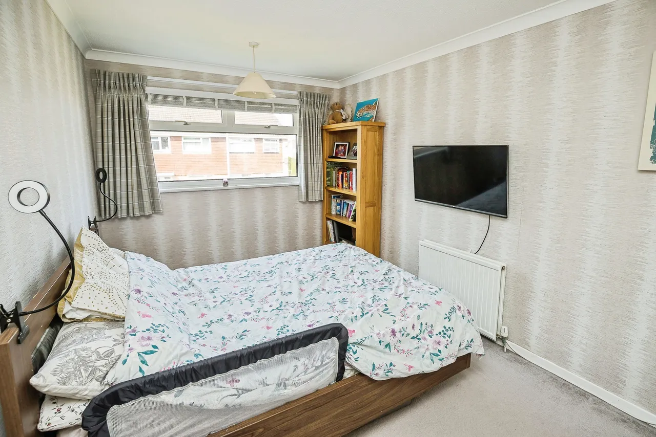 Devizes Drive, Wirral, photo 8