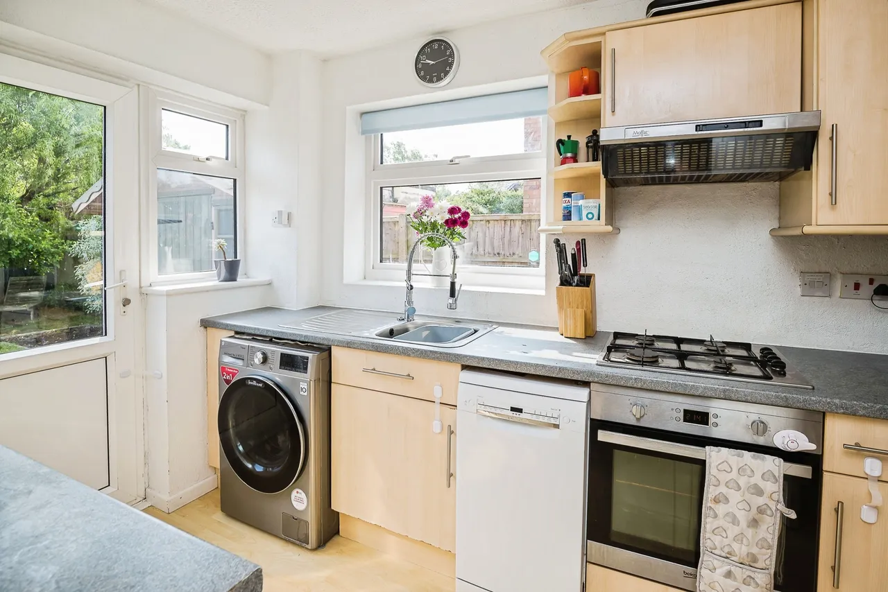 Devizes Drive, Wirral, photo 5
