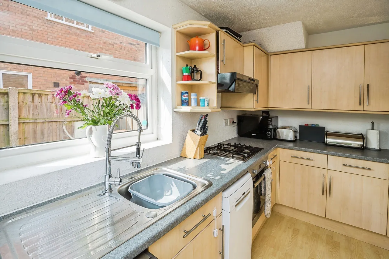 Devizes Drive, Wirral, photo 4