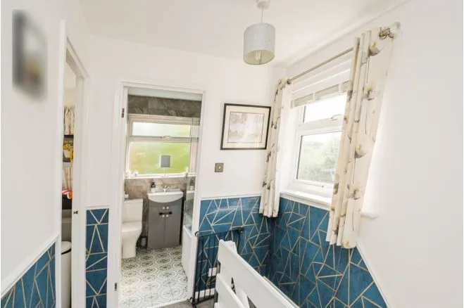 Devizes Drive, Wirral, photo 6