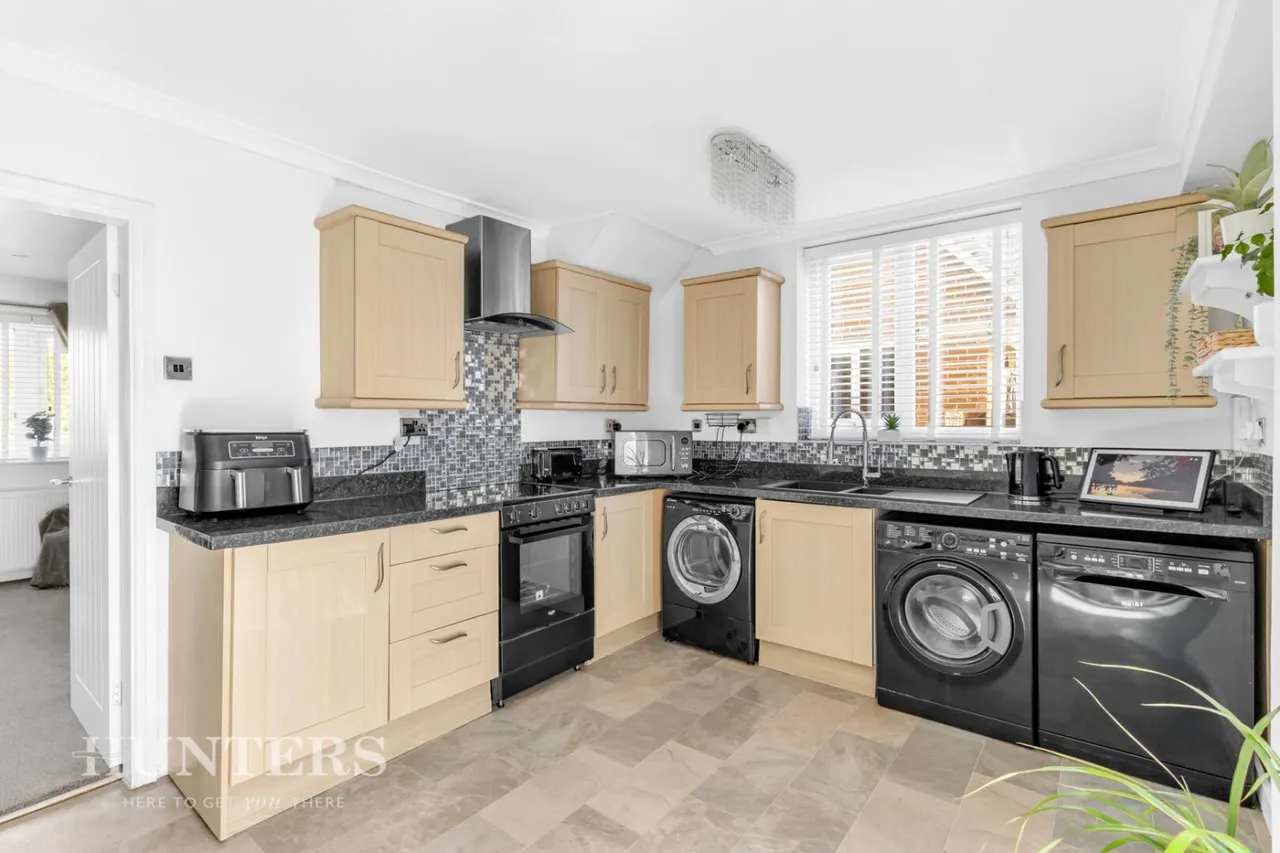Fairfax Drive, Smithy Bridge, OL15, photo 8