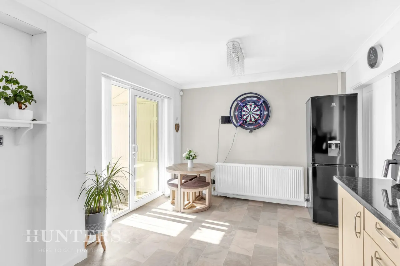 Fairfax Drive, Smithy Bridge, OL15, photo 10