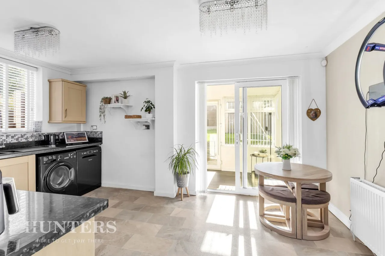 Fairfax Drive, Smithy Bridge, OL15, photo 9