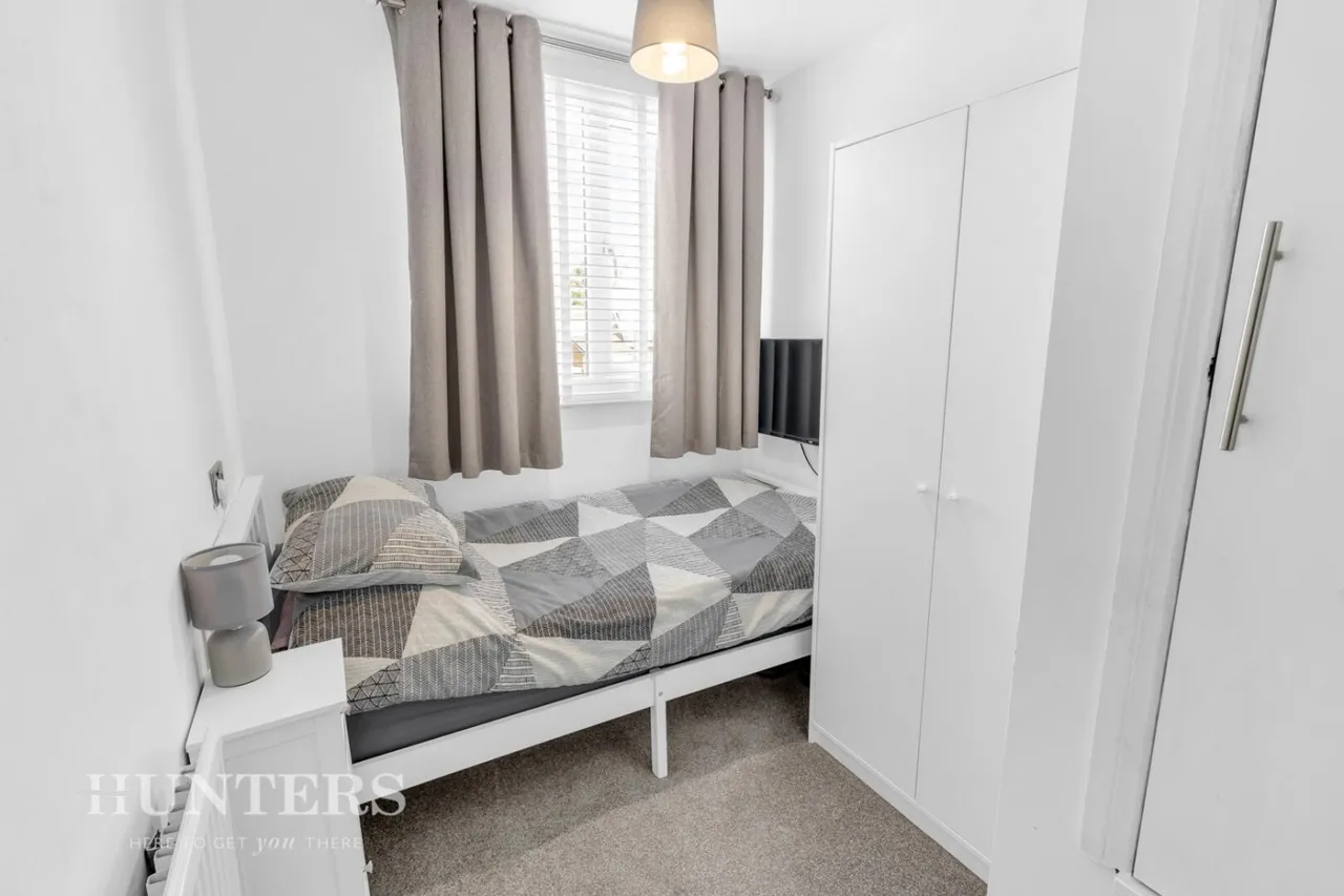 Fairfax Drive, Smithy Bridge, OL15, photo 21