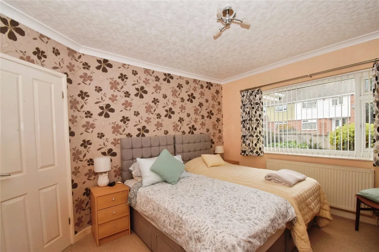 Avondale Road, Wigston, LE18, photo 16