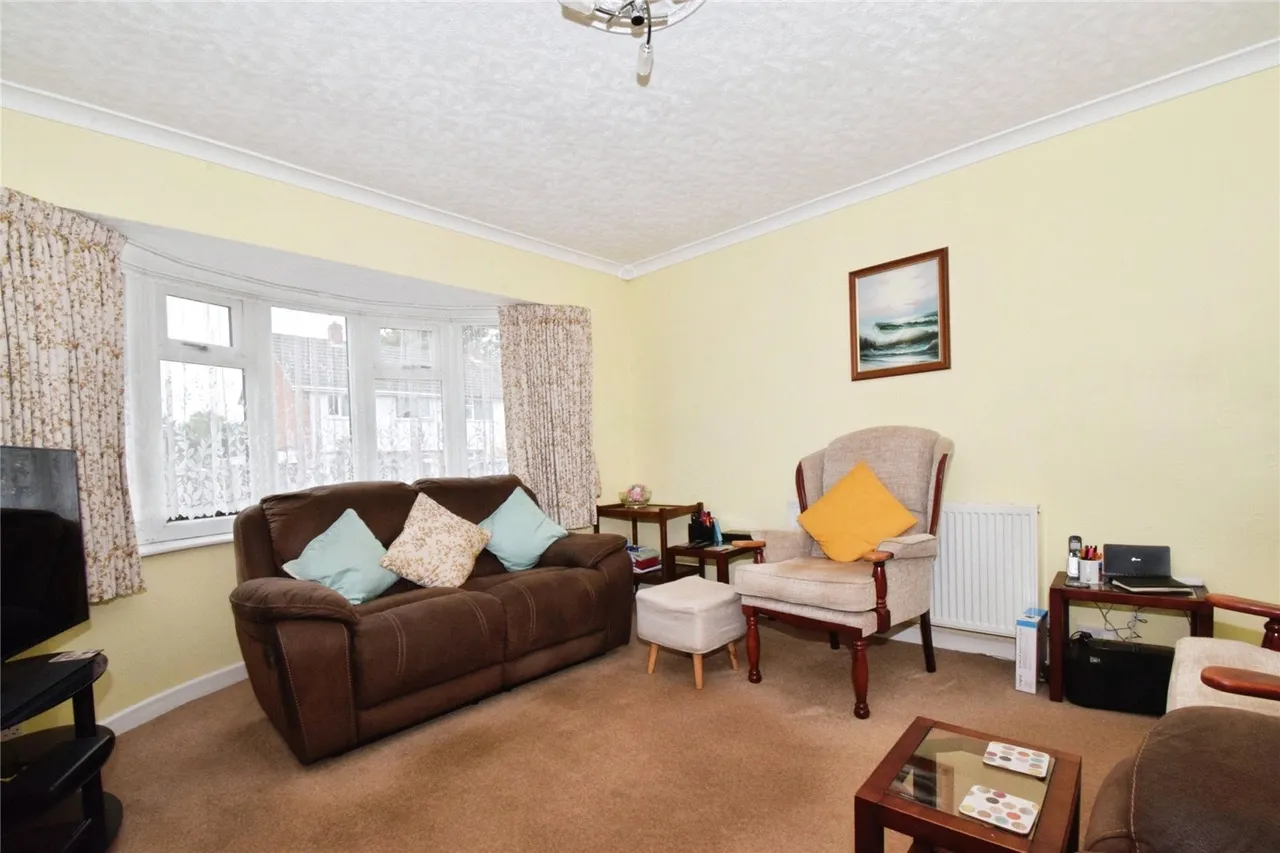 Avondale Road, Wigston, LE18, photo 13
