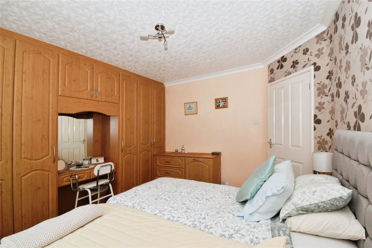 Avondale Road, Wigston, LE18, photo 17