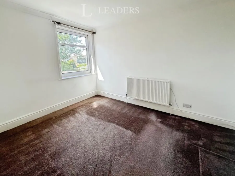 Main Road, Southbourne, PO10, photo 11